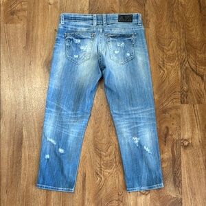 Buckle Black Crop Jeans. Size 27